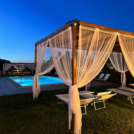 נומאנה Agriturismo Le Grange מראה חיצוני תמונה