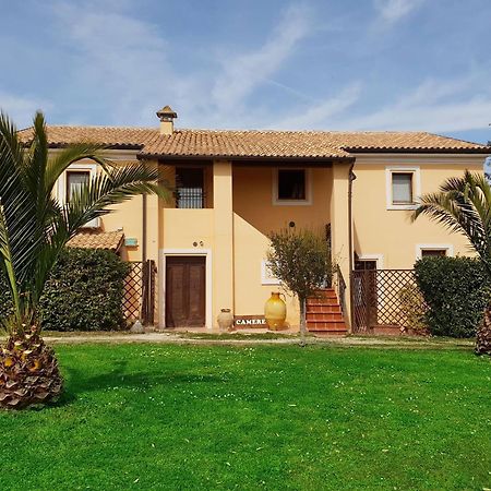 נומאנה Agriturismo Le Grange מראה חיצוני תמונה