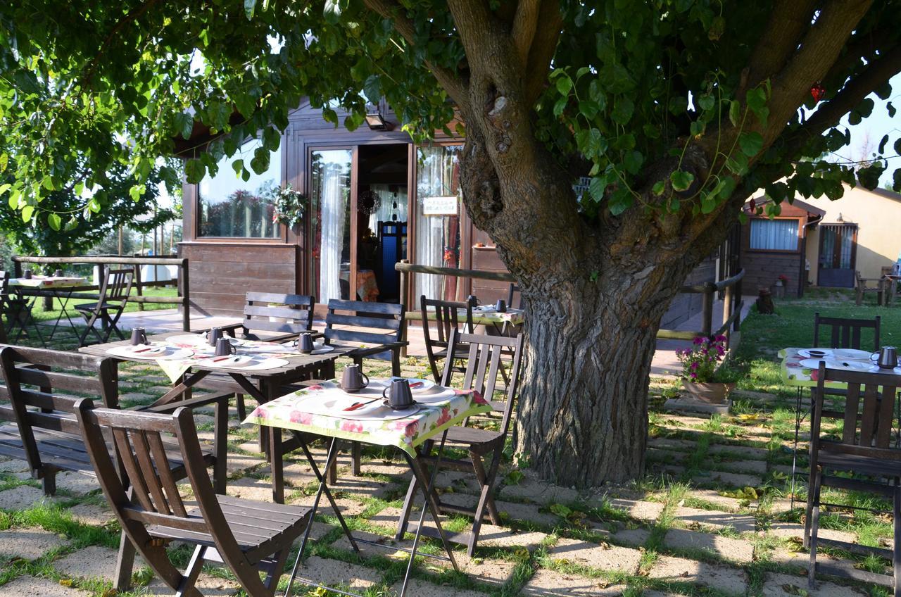 נומאנה Agriturismo Le Grange מראה חיצוני תמונה